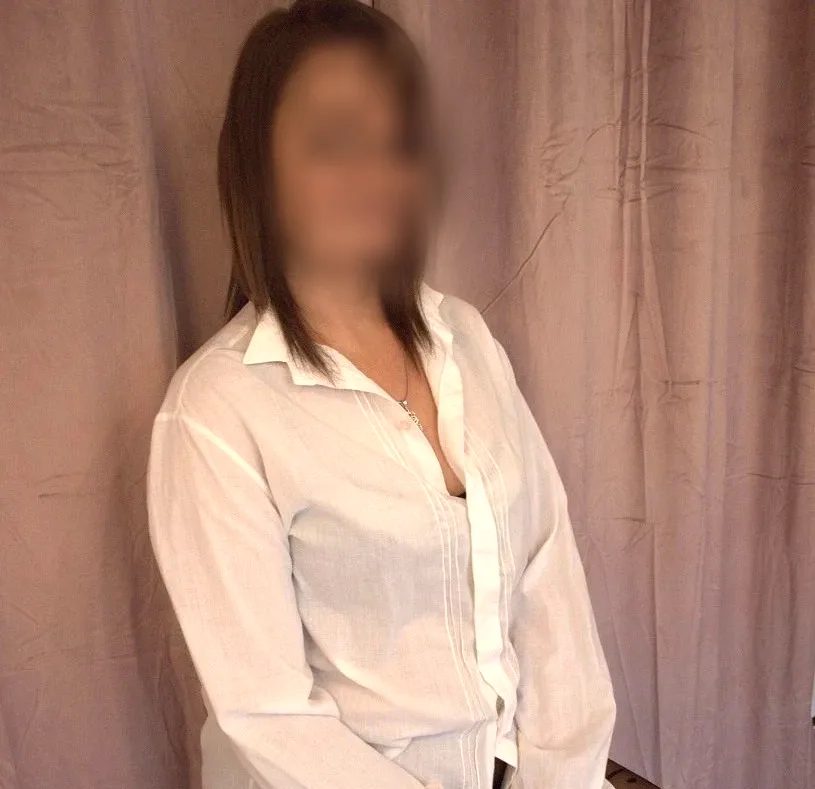 Lilly, 38