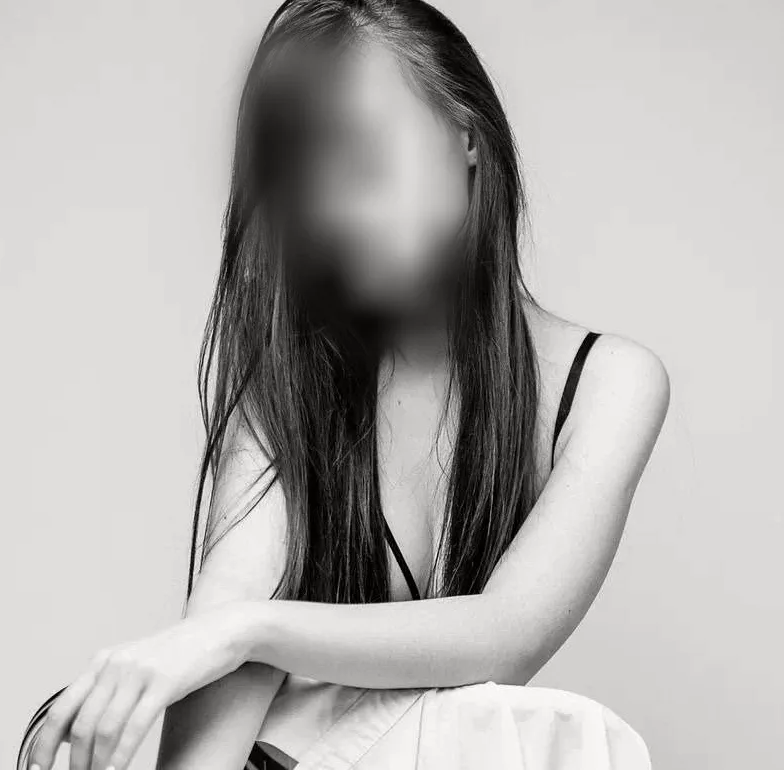 Thea, 19